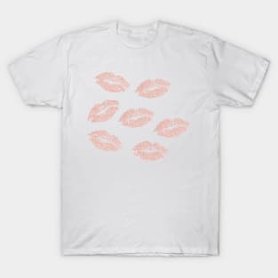 Kiss on the lips - crystal rose T-Shirt